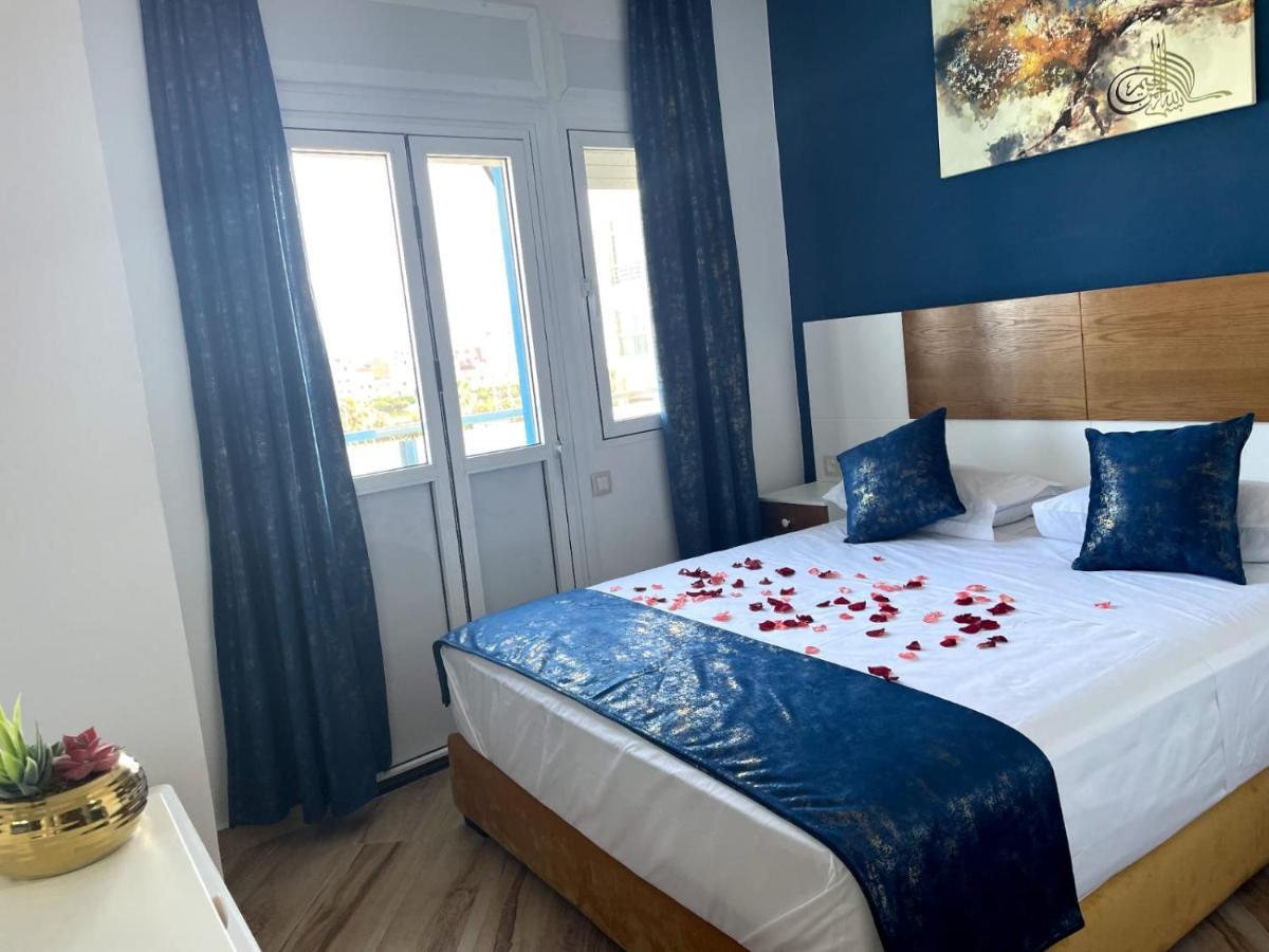 Hostal Mh Borj Martil Exteriör bild