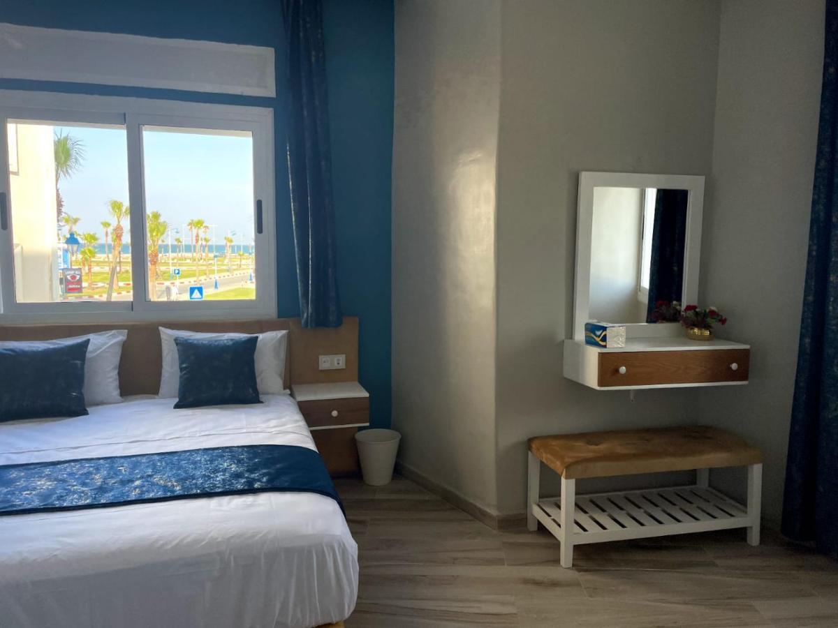 Hostal Mh Borj Martil Exteriör bild