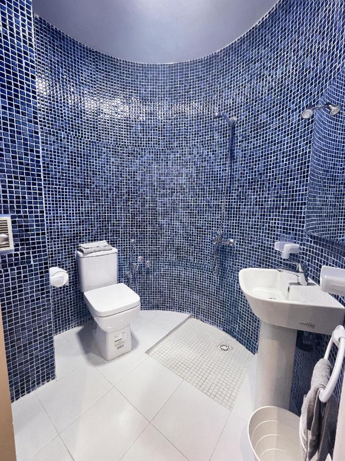 Hostal Mh Borj Martil Exteriör bild