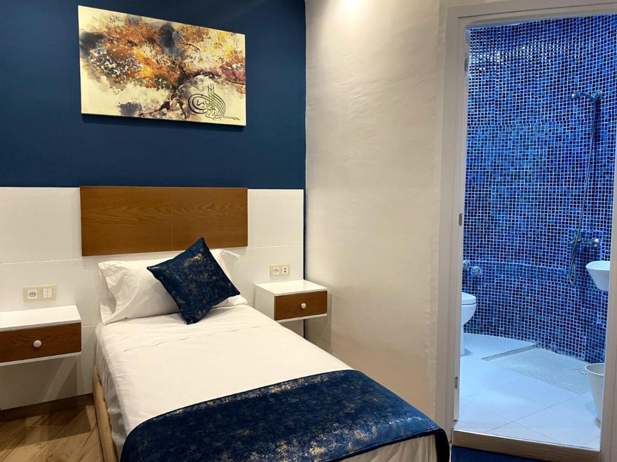 Hostal Mh Borj Martil Exteriör bild