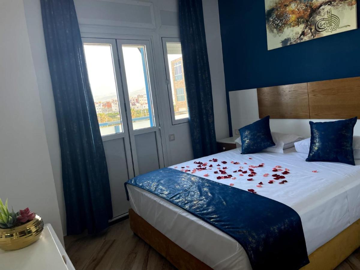 Hostal Mh Borj Martil Exteriör bild